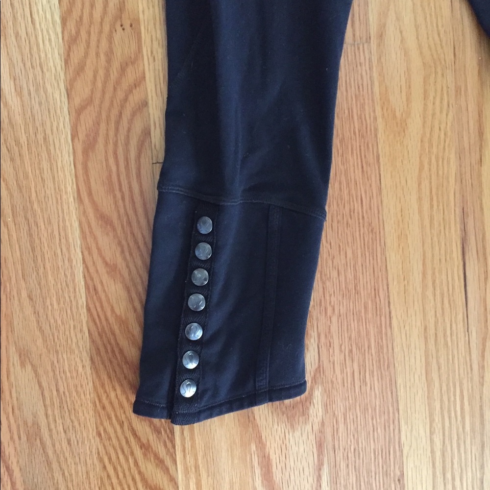 Lululemon Button Crops - image 4
